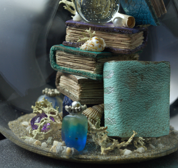 A photo of the Sea Tomes X02 orb spellbound study